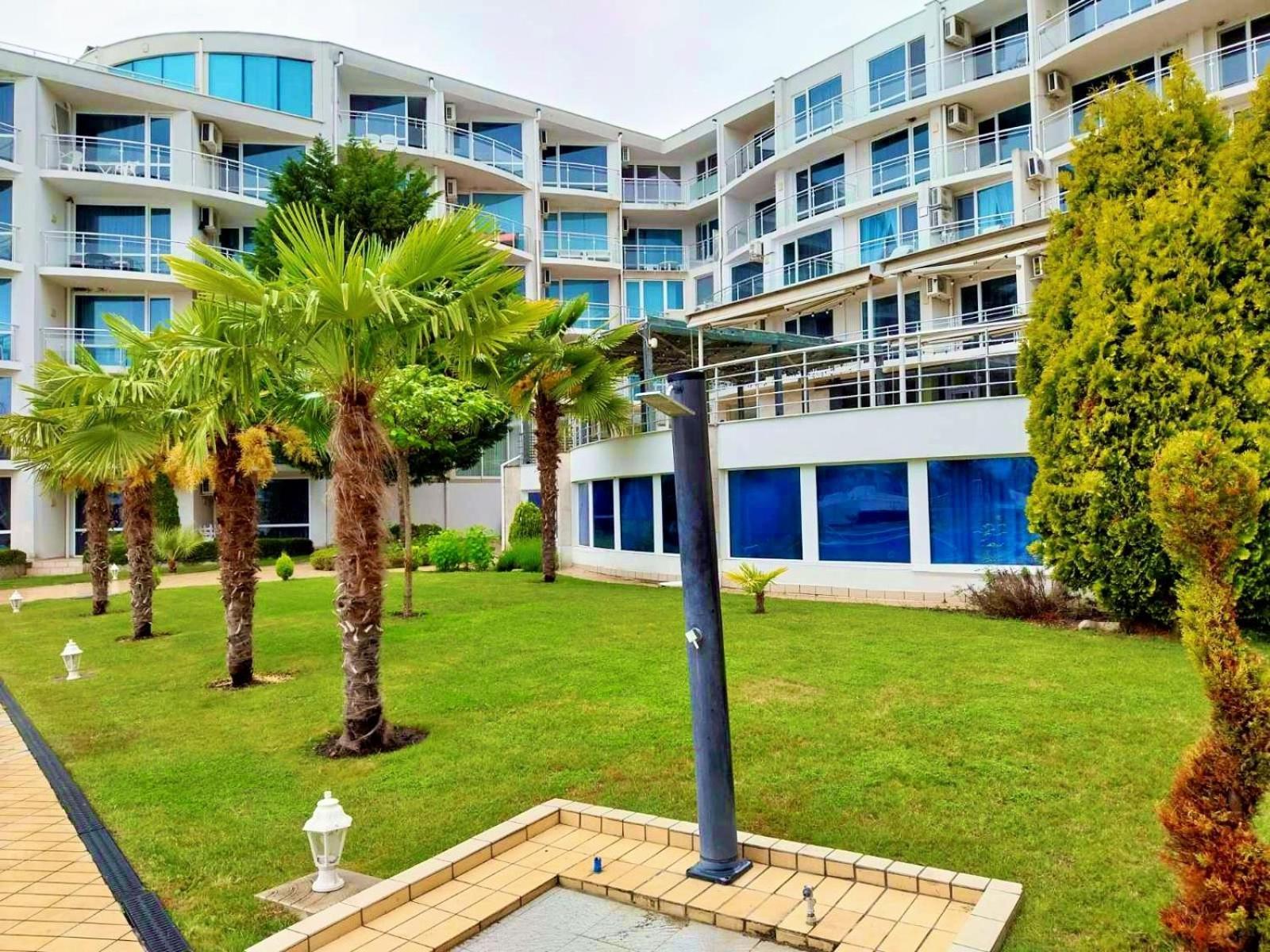 Design Studio In Atlantis Resort&Spa, Burgas Airport Экстерьер фото